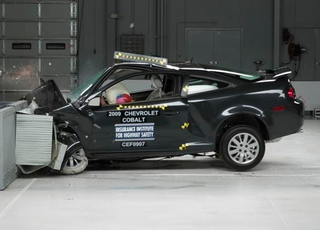 Illustration for article titled IIHS Crash Tests Five Budget Coupes: Ford, Volvo Earn Top Safety Picks